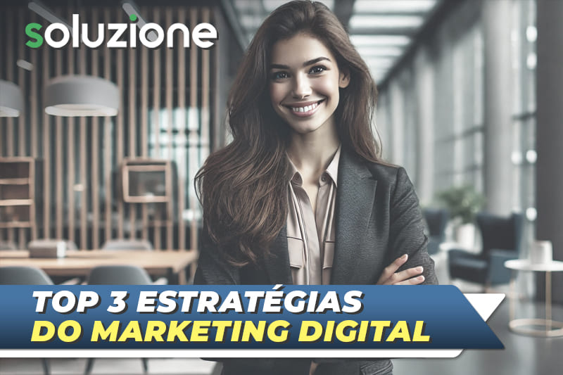 3 estratégias de marketing digital - Imagem de empresária do mercado digital sorrindo